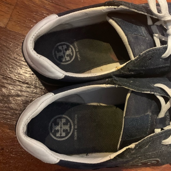 Tory Burch Rubber Logo Suede Trainers - Picture 6 of 7